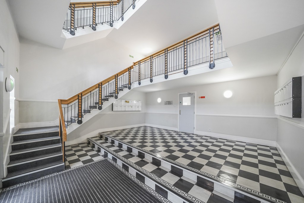 Images for 129 Back Church Lane London E1 EAID:3f40363ad7e221028e9eb5ef1708ea31 BID:1