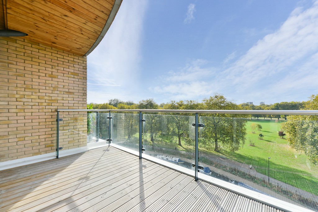 Images for MILL 4 COURT ESSEX WHARF E5 9RZ EAID:3f40363ad7e221028e9eb5ef1708ea31 BID:1