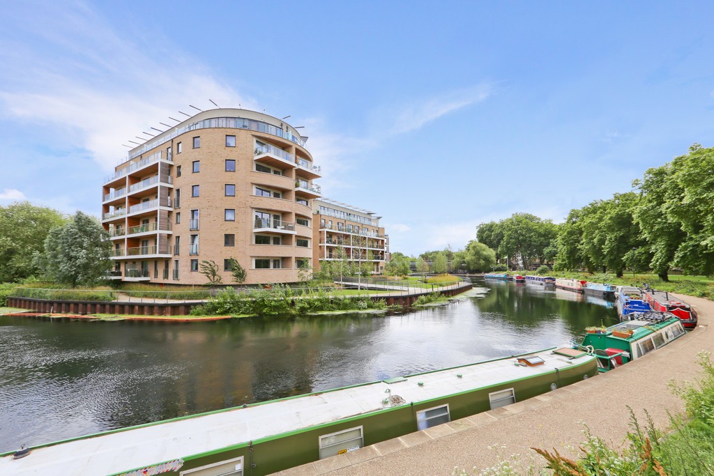 Images for MILL 4 COURT ESSEX WHARF E5 9RZ EAID:3f40363ad7e221028e9eb5ef1708ea31 BID:1