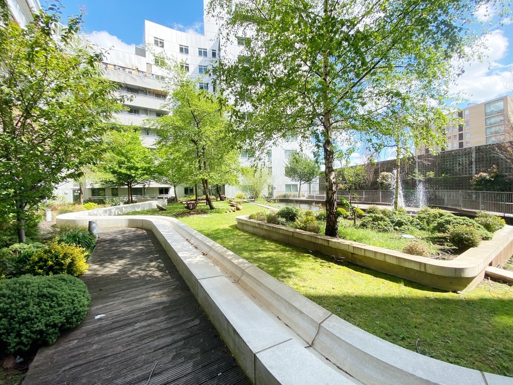 Images for Vermillion 30 Barking Road London E16 1EQ EAID:3f40363ad7e221028e9eb5ef1708ea31 BID:1
