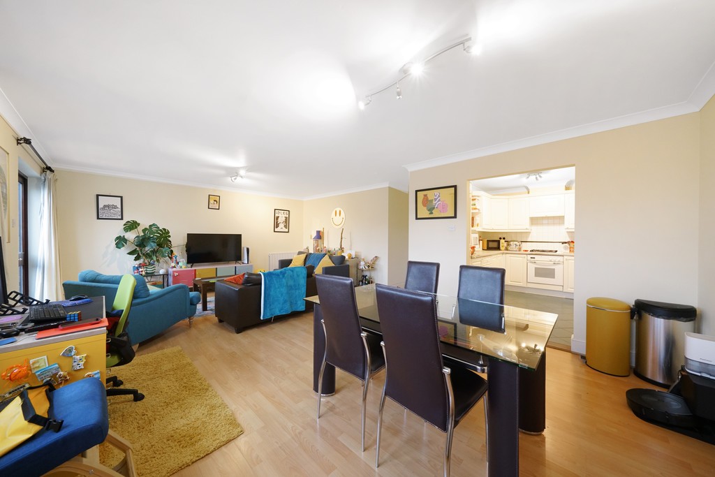 Images for Goodhart Place London E14 8EG EAID:3f40363ad7e221028e9eb5ef1708ea31 BID:1