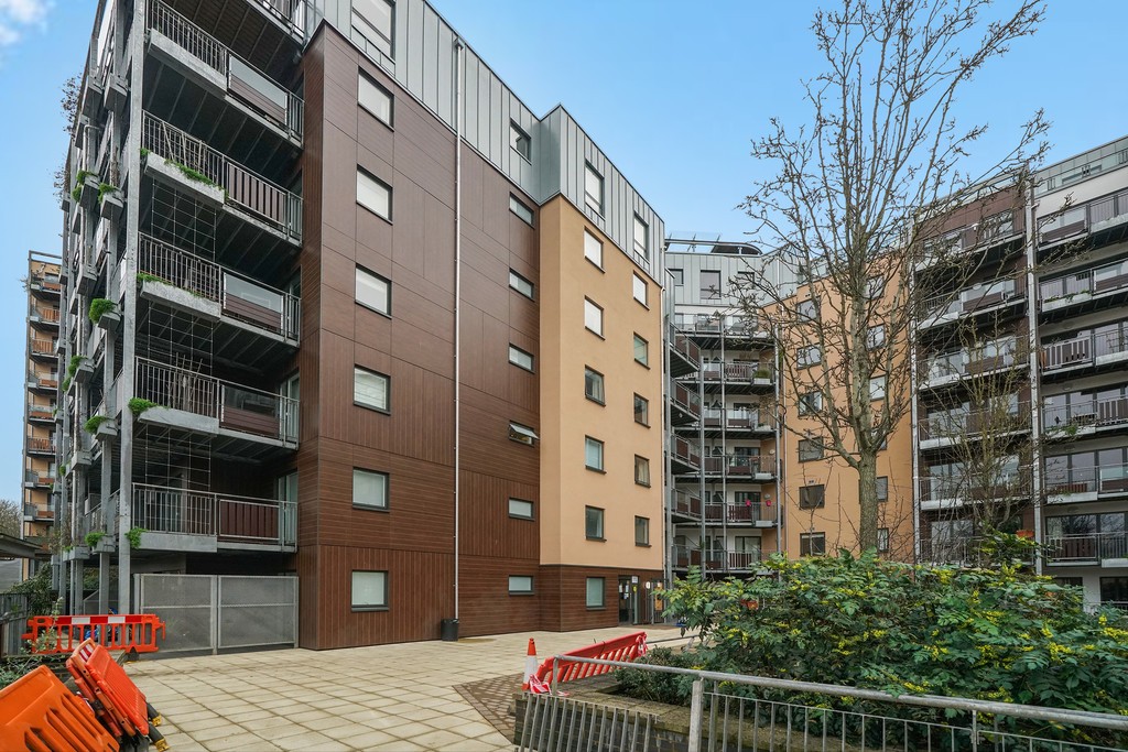 Images for Seren Park Gardens Restell Close London SE3 7RP EAID:3f40363ad7e221028e9eb5ef1708ea31 BID:1