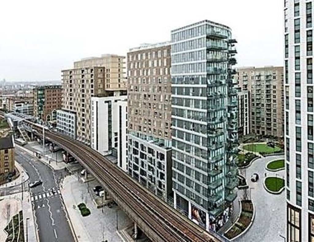 Images for CITY TOWER LIMEHARBOUR E14 9LU EAID:3f40363ad7e221028e9eb5ef1708ea31 BID:1