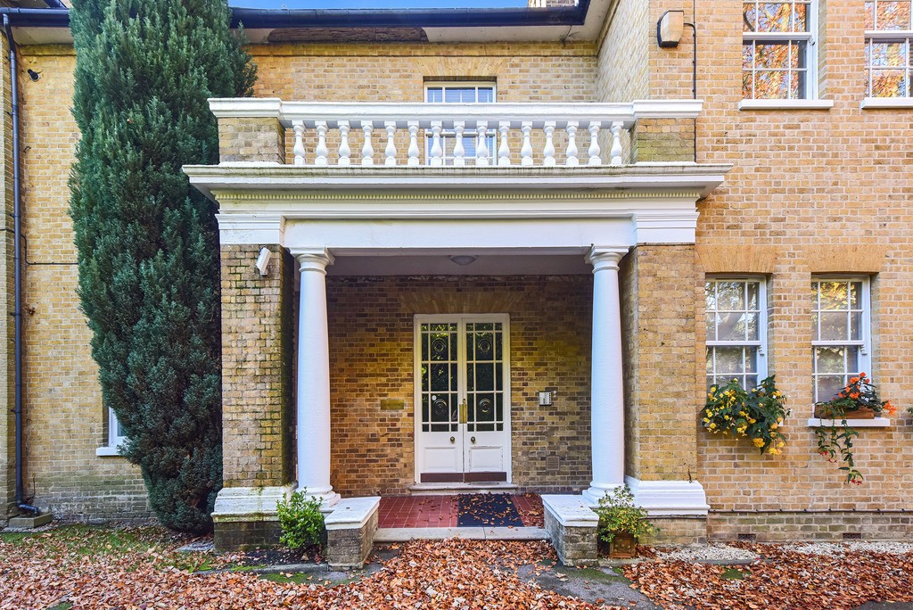 Images for Beech House Rayleigh Road Brentwood Essex CM13 EAID:3f40363ad7e221028e9eb5ef1708ea31 BID:1