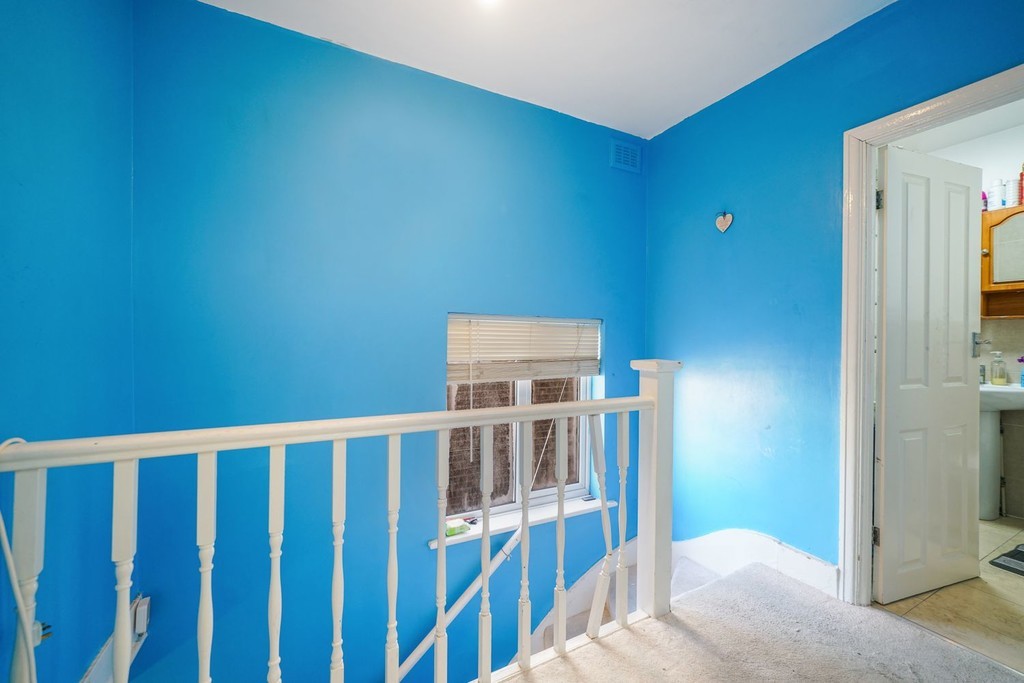 Images for Frederick Crescent Enfield London EN3 7HH EAID:3f40363ad7e221028e9eb5ef1708ea31 BID:1