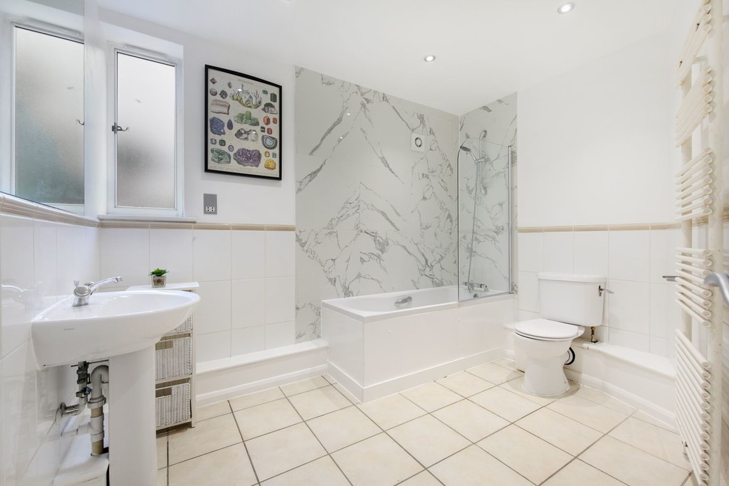 Images for Gatehouse Gunmakers Lane London E3 5PE EAID:3f40363ad7e221028e9eb5ef1708ea31 BID:1