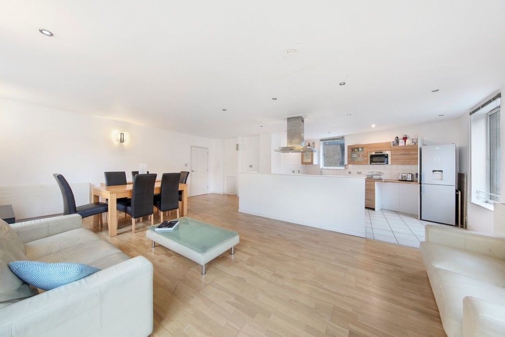 Images for Gatehouse Gunmakers Lane London E3 5PE EAID:3f40363ad7e221028e9eb5ef1708ea31 BID:1