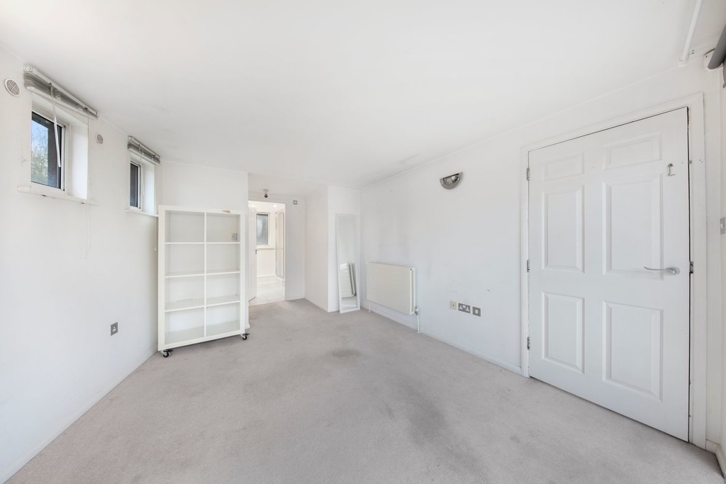 Images for Gatehouse Gunmakers Lane London E3 5PE EAID:3f40363ad7e221028e9eb5ef1708ea31 BID:1