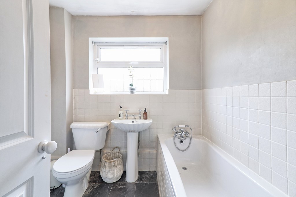 Images for Chelmsford Road Hatfield Heath Bishops Stortford CM22 7BD EAID:3f40363ad7e221028e9eb5ef1708ea31 BID:1