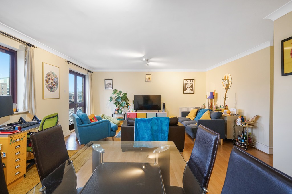 Images for GOODHART PLACE E14 8EQ EAID:3f40363ad7e221028e9eb5ef1708ea31 BID:1