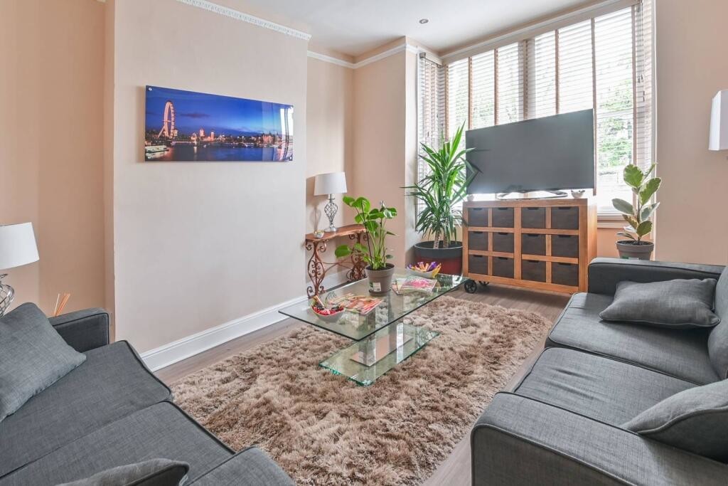 Images for MANCHESTER ROAD E14 3NU EAID:3f40363ad7e221028e9eb5ef1708ea31 BID:1