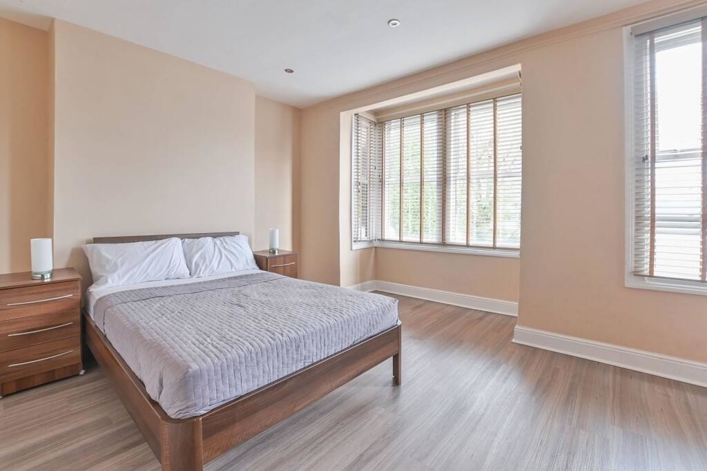 Images for MANCHESTER ROAD E14 3NU EAID:3f40363ad7e221028e9eb5ef1708ea31 BID:1